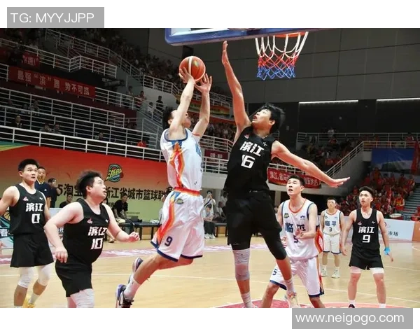 杭州篮球队的崛起与发展探秘展现团队力量与激情的背后故事